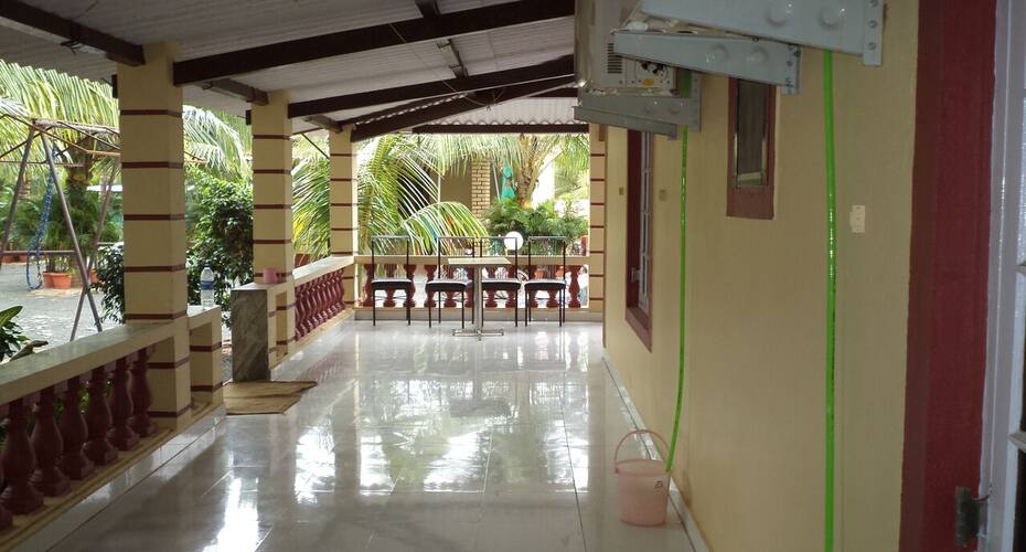 Hotel Gaurav Garden's Holiday Home, Mumbai 5
